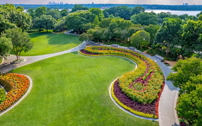 The Dallas Arboretum and Botanical Garden, United States